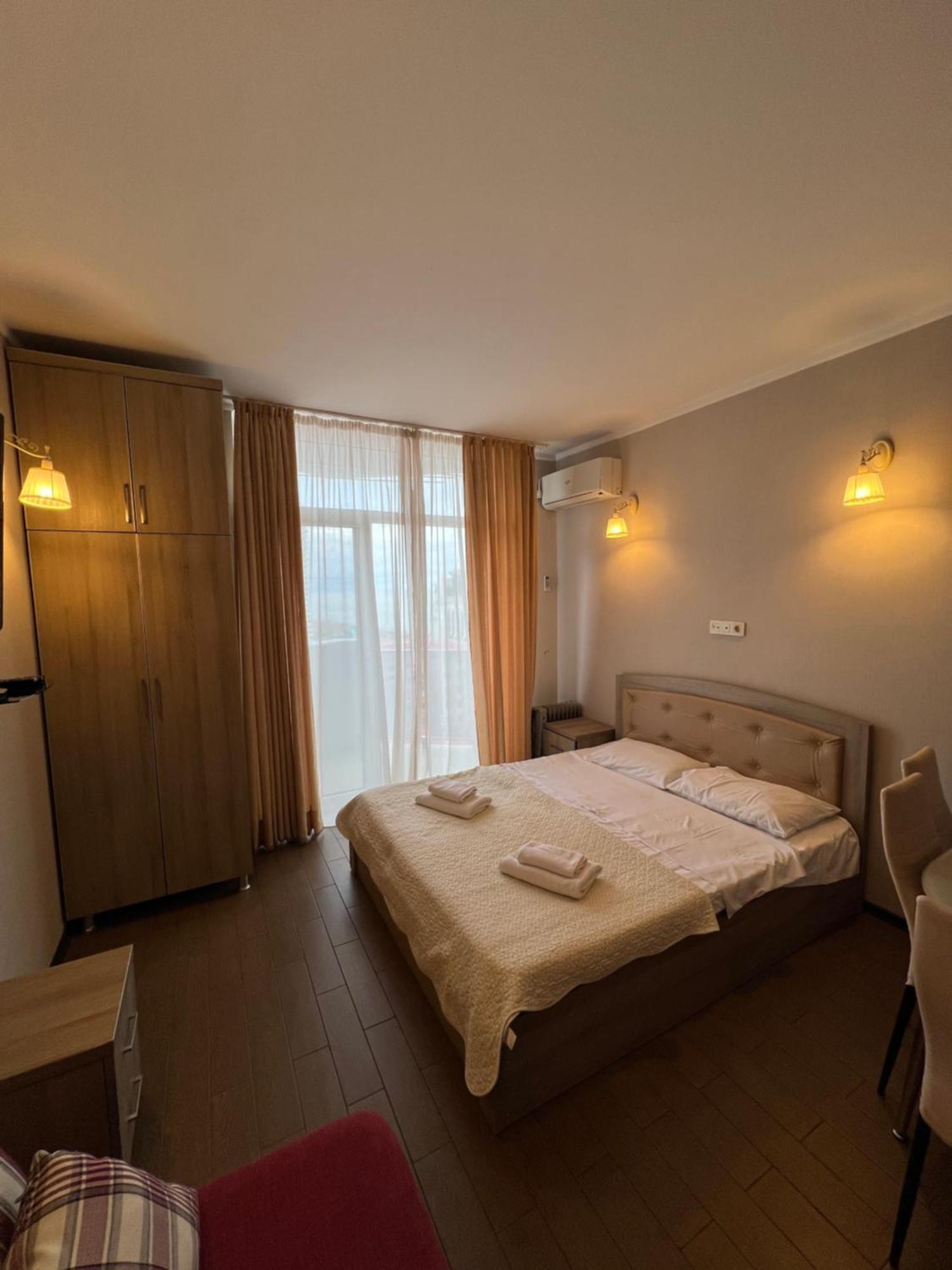 Apart Hotel Black Sea Towers Batumi Exterior photo